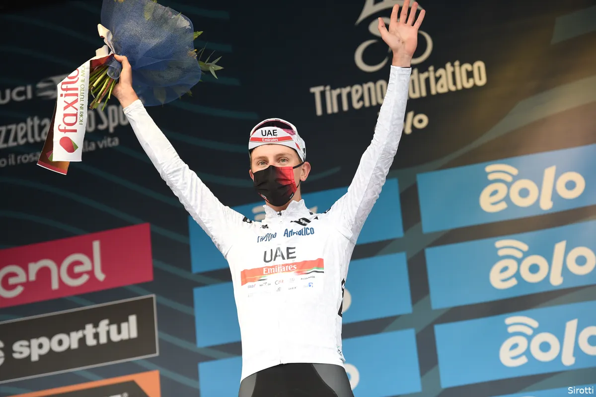 Pogacar heer en meester in Tirreno: 'Gevecht met mezelf in de laatste kilometers'