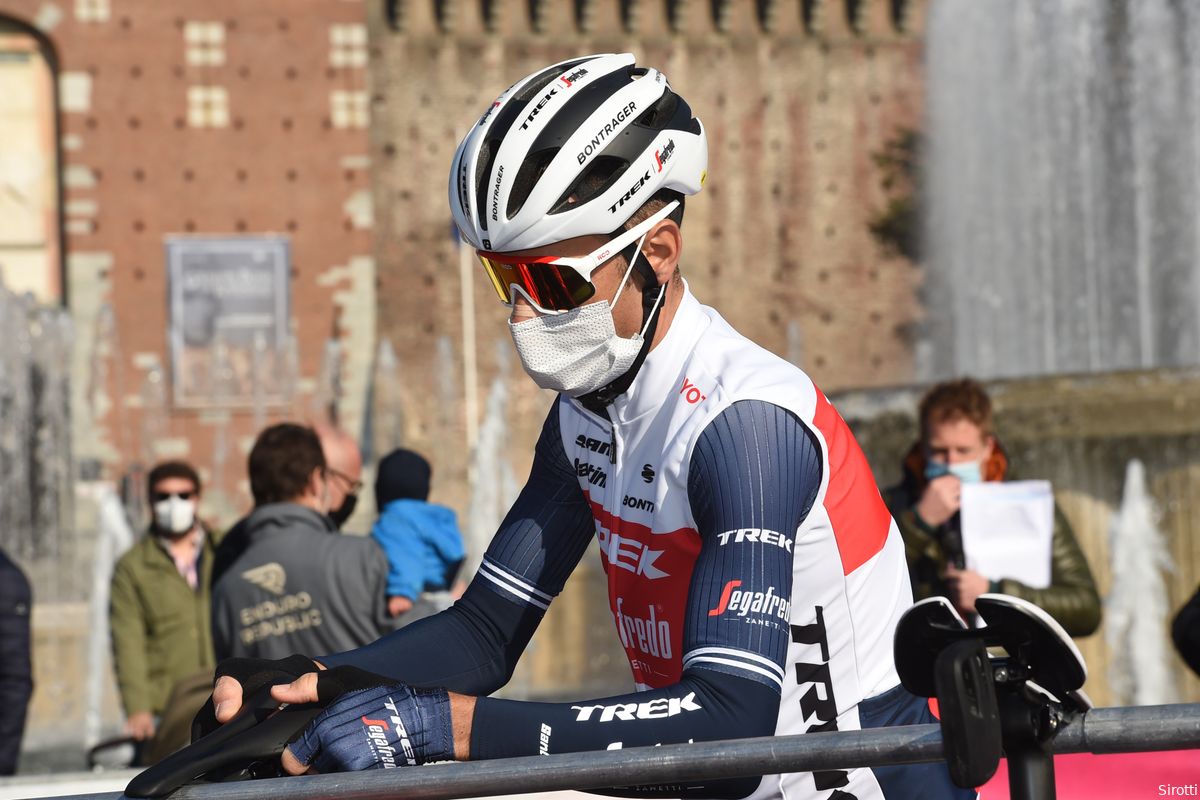 Nibali kent pechdag in de Giro: 'Eerst reed ik lek, daarna gleed ik uit in een bocht'