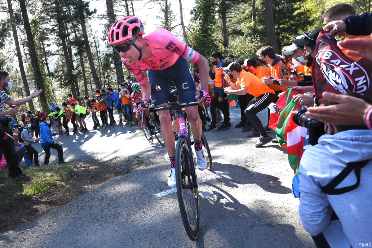 Carthy voelt druk richting Giro na podium in Vuelta: 'Moet me opnieuw bewijzen'
