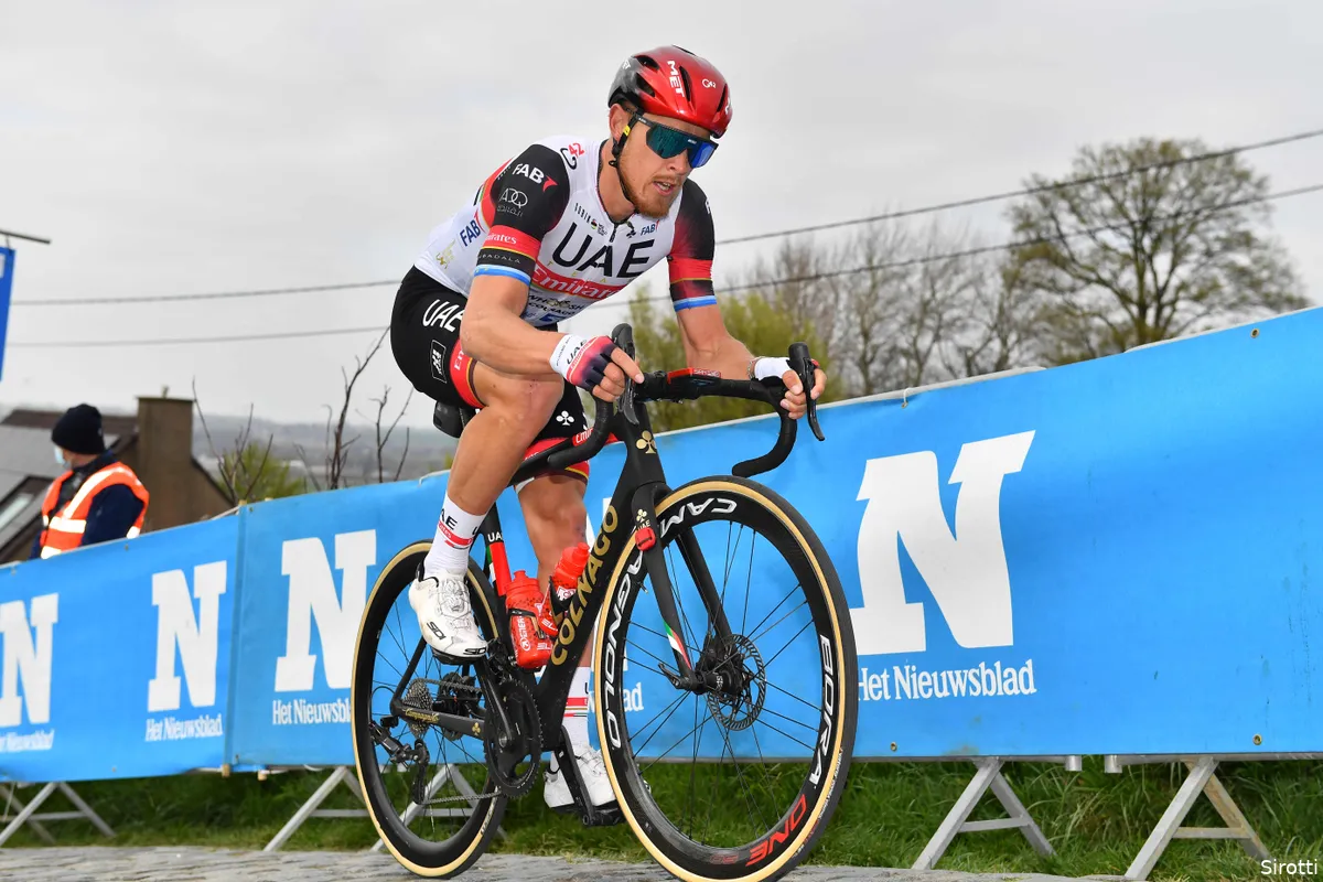 Trentin lacht over sprint vanaf de kop: 'Het kan, maar had er niet de benen voor'