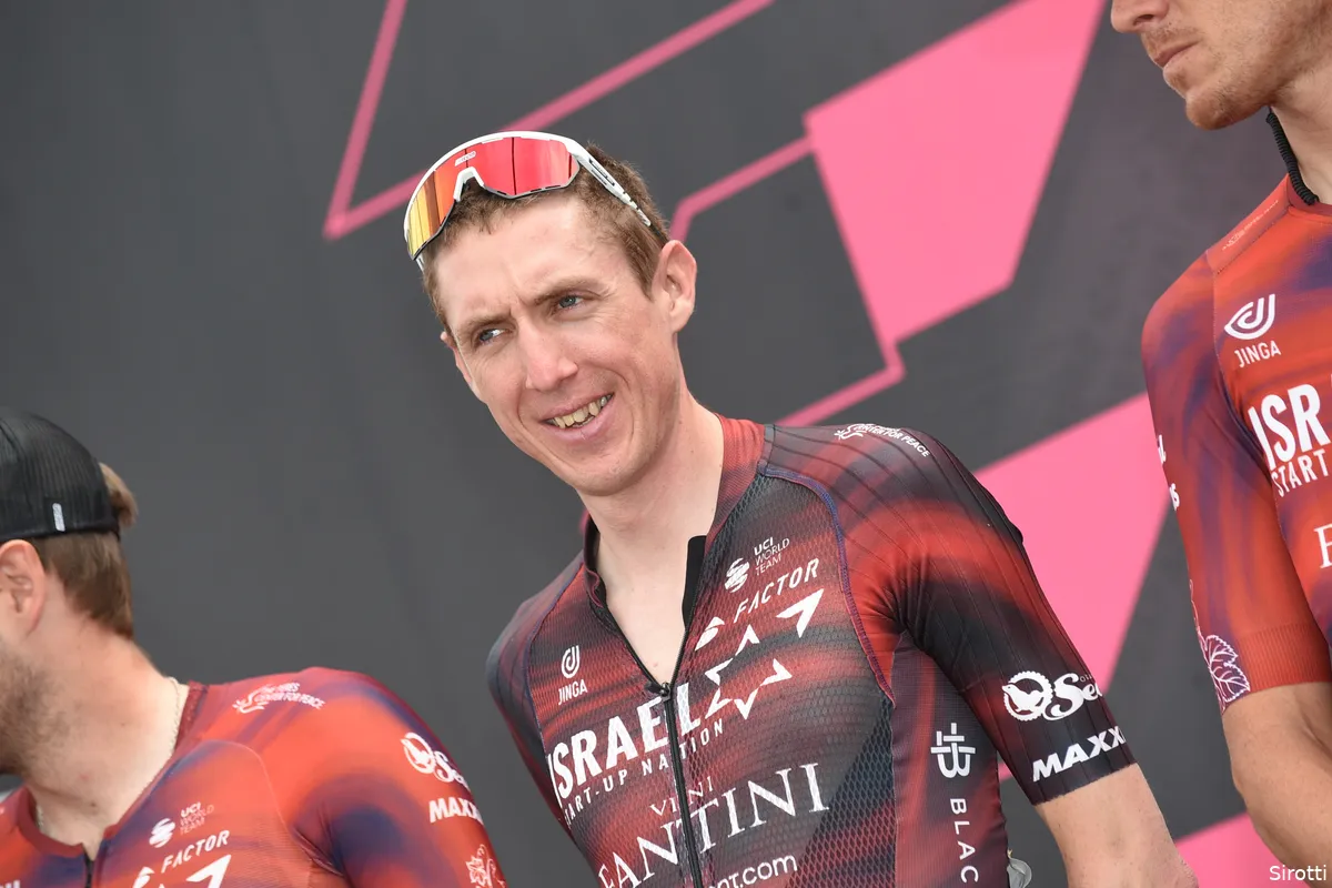 Martin zag 'ongelofelijke talenten' Dumoulin en Aru breken: 'Tom is eigenlijk gestopt toen hij 29 was'