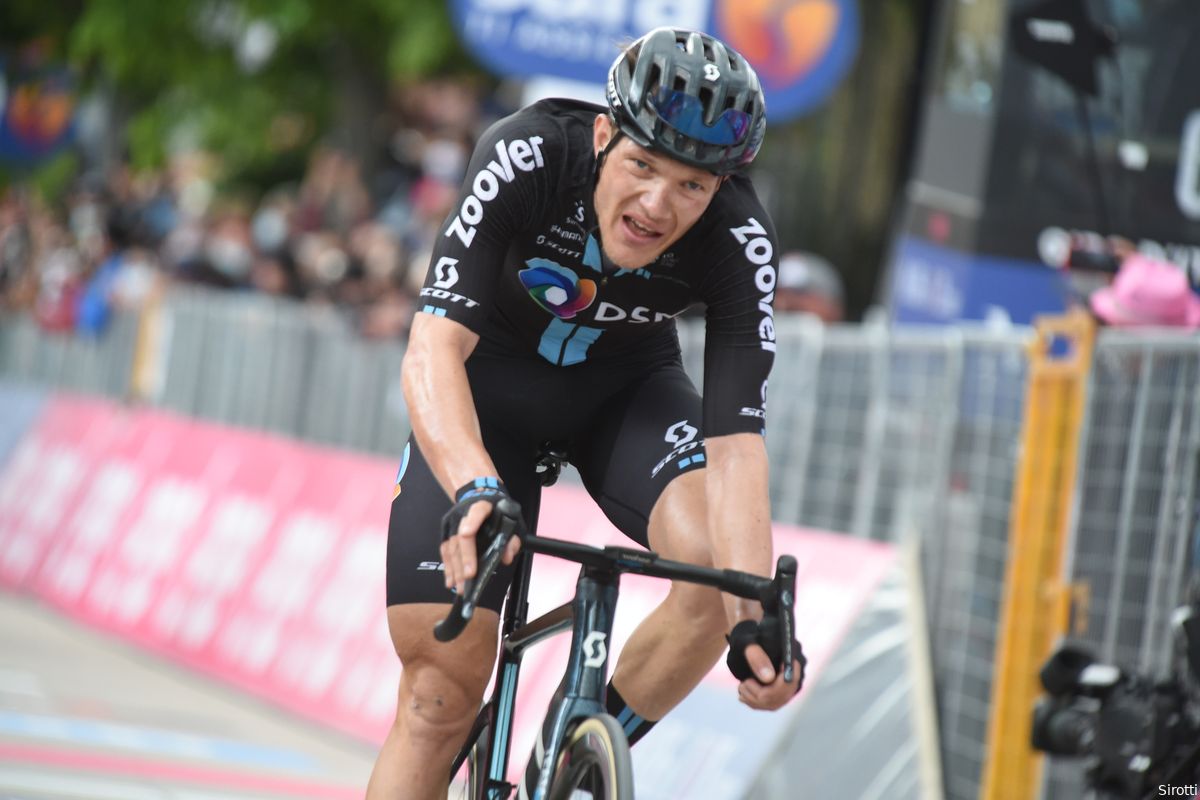 Arndt derde in vijftiende etappe Giro d'Italia: 'Hoopte dat we terug zouden komen'