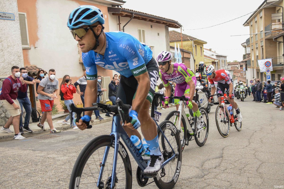 Albanese toont op eerste wedstrijddag van 2023 direct dat hij klaar is voor Giro d'Italia