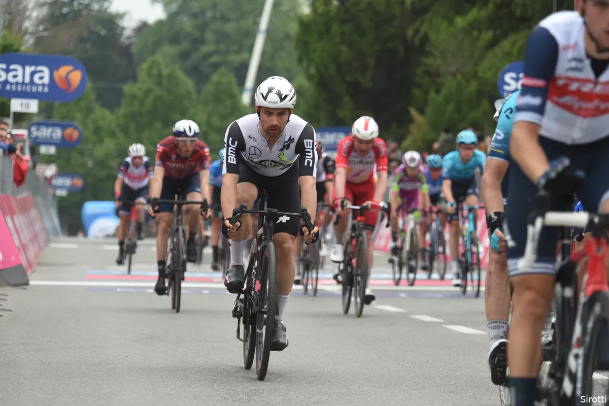 Campenaerts kritisch naar zichzelf na rit 8: 'Heel dom om zo mee te gaan in de vlucht'