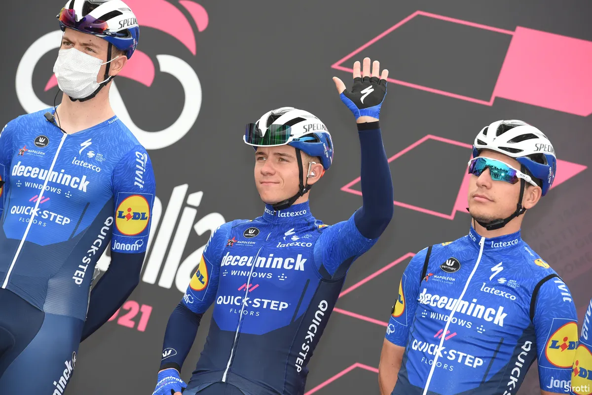 Evenepoel straalt na fantastische solo: 'Ik heb veel ups en downs gehad'