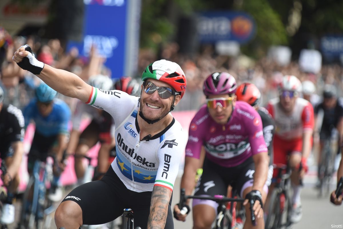 Eindelijk raak voor Nizzolo: Italiaan spurt naar de zege in dertiende etappe Giro