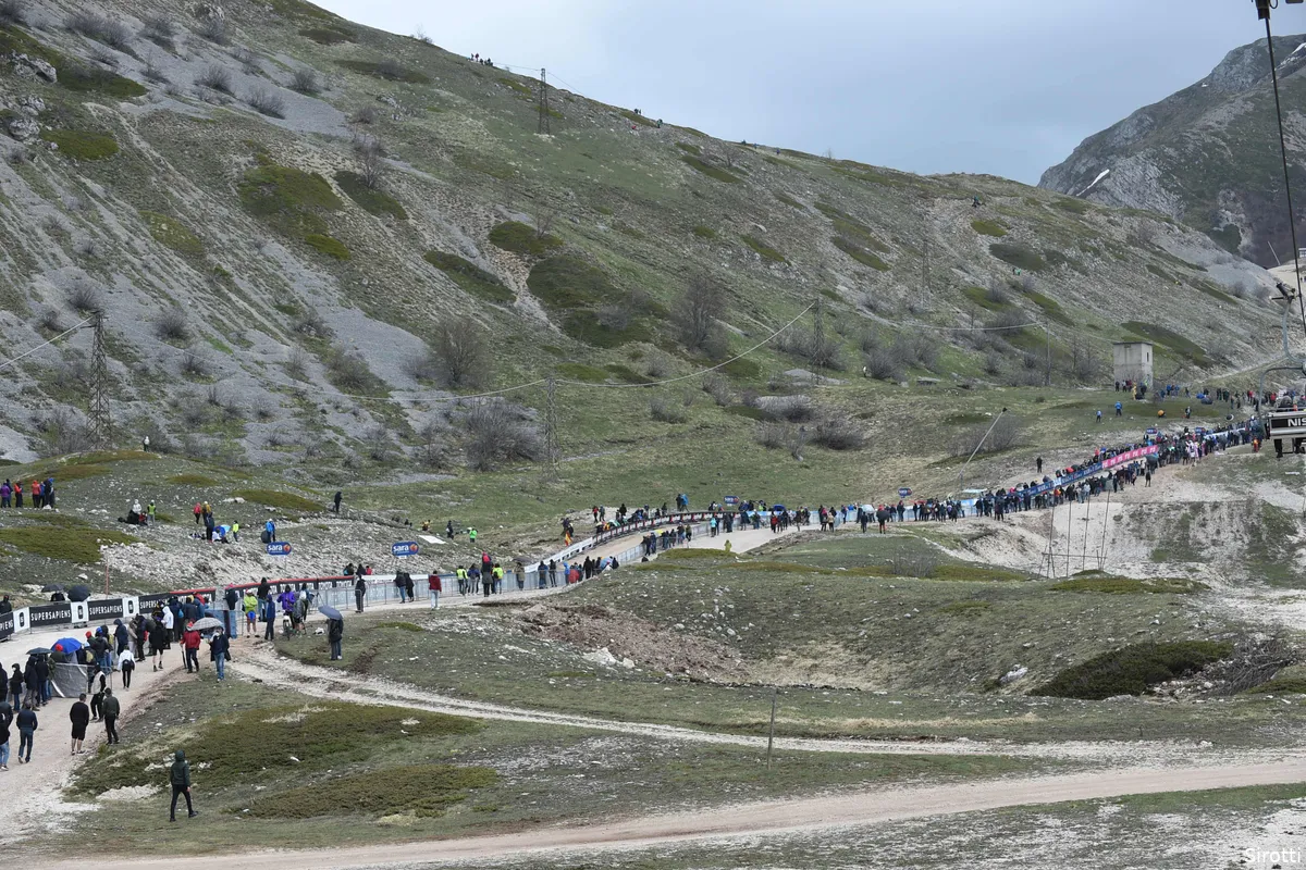 Nabeschouwing: 'Zó zonde dat het de Giro niet lukt om livebeelden in orde te krijgen'