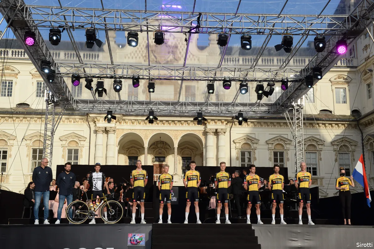 Jumbo-Visma plukt ploegleider Reef weg bij DSM, Ligthart en Sieberg vervangen hem