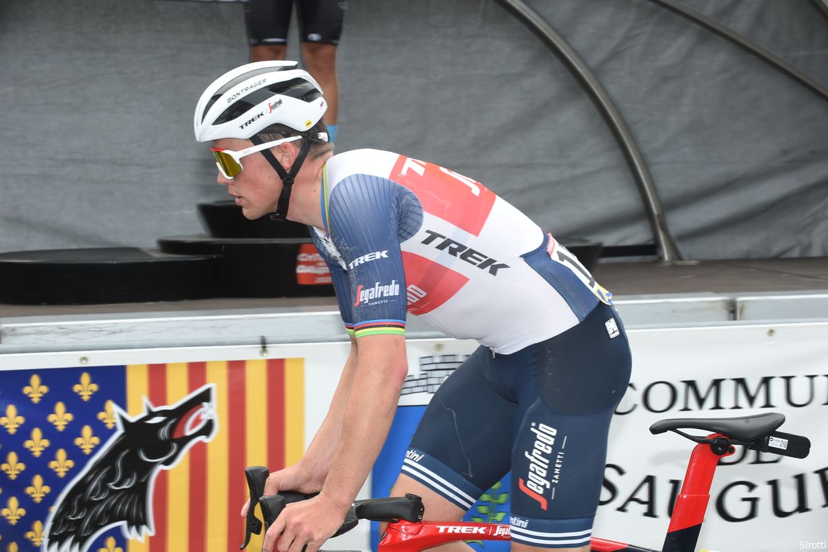 Pedersen baalt na sprint in Benelux Tour: 'Als Van Poppel iets verder links reed, won ik'