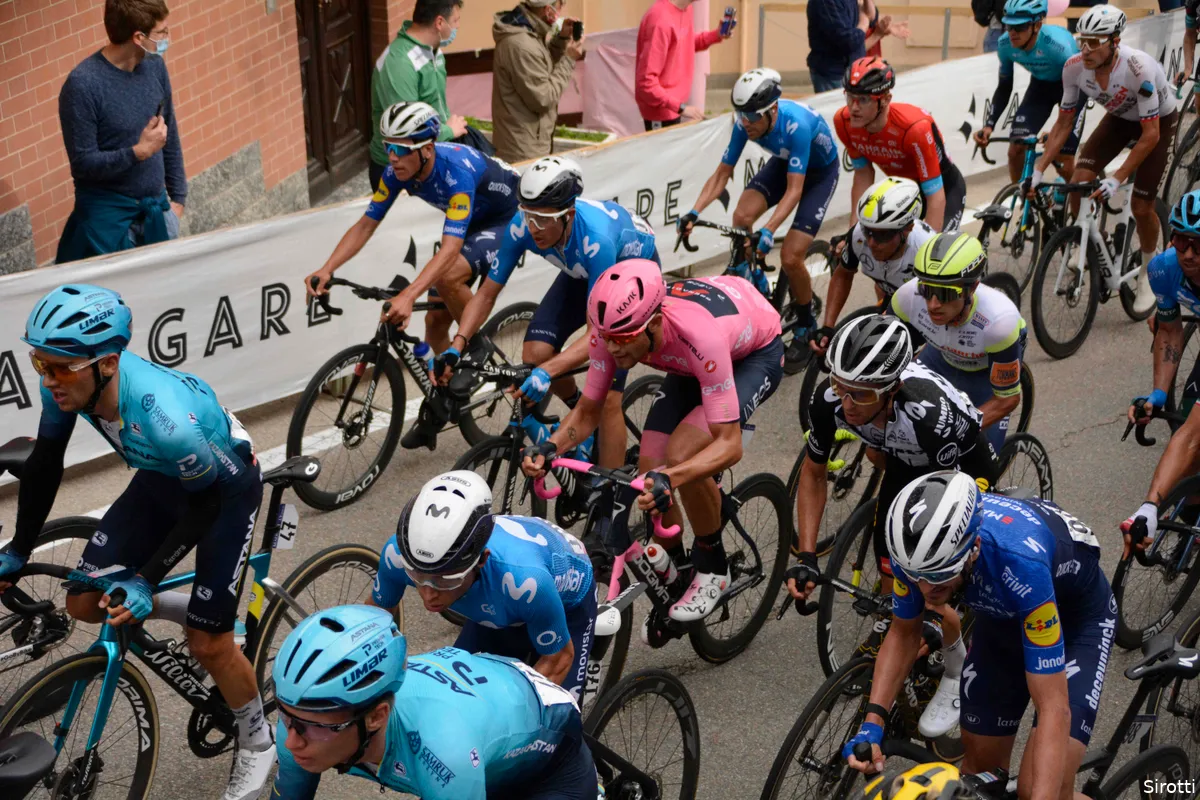 Wielrennen op TV 15 Mei 2021 |  Zware heuvelfinish in Giro en koninginnenrit in Hongarije!