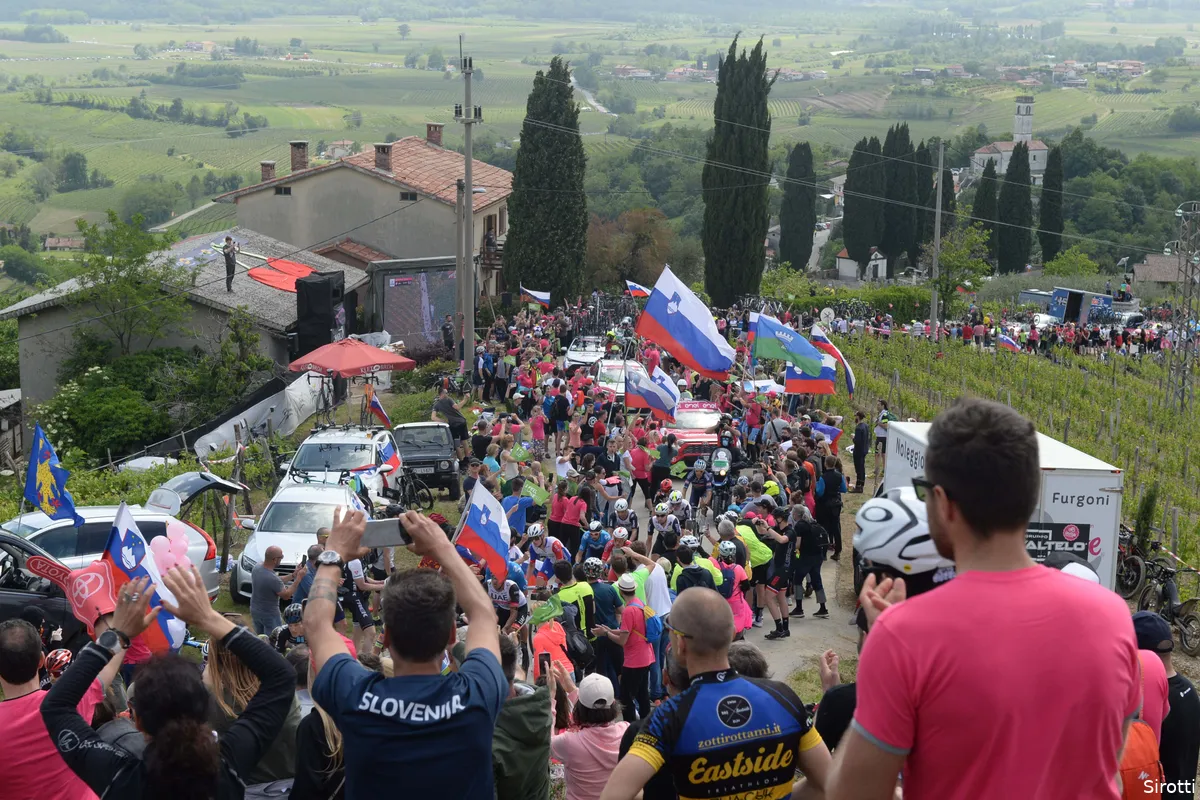 Van de redactie | De zin en de onzin van persconferenties in het wielrennen