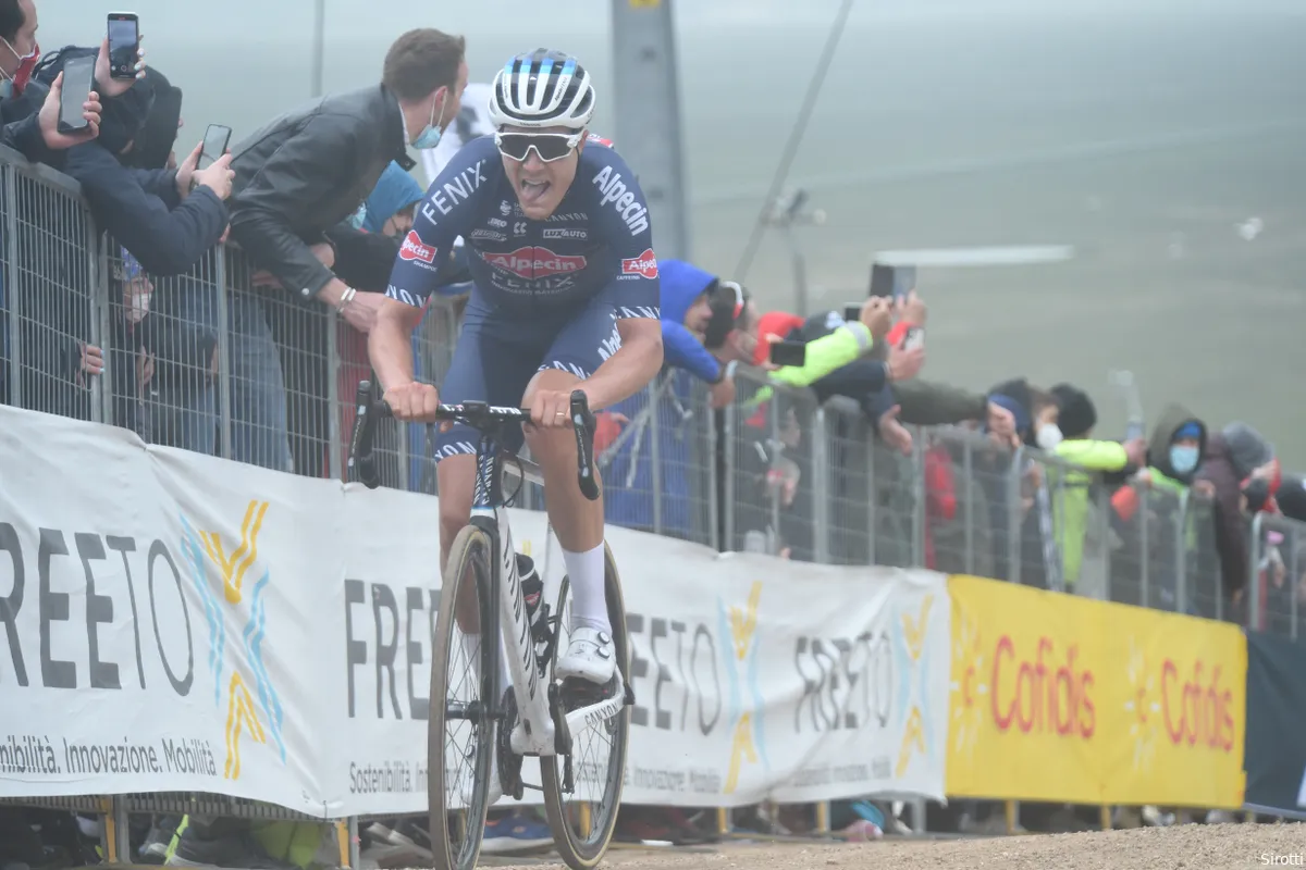 Vervaeke trekt naar Deceuninck: 'Liever op kop sleuren voor Evenepoel dan zelf negentiende'