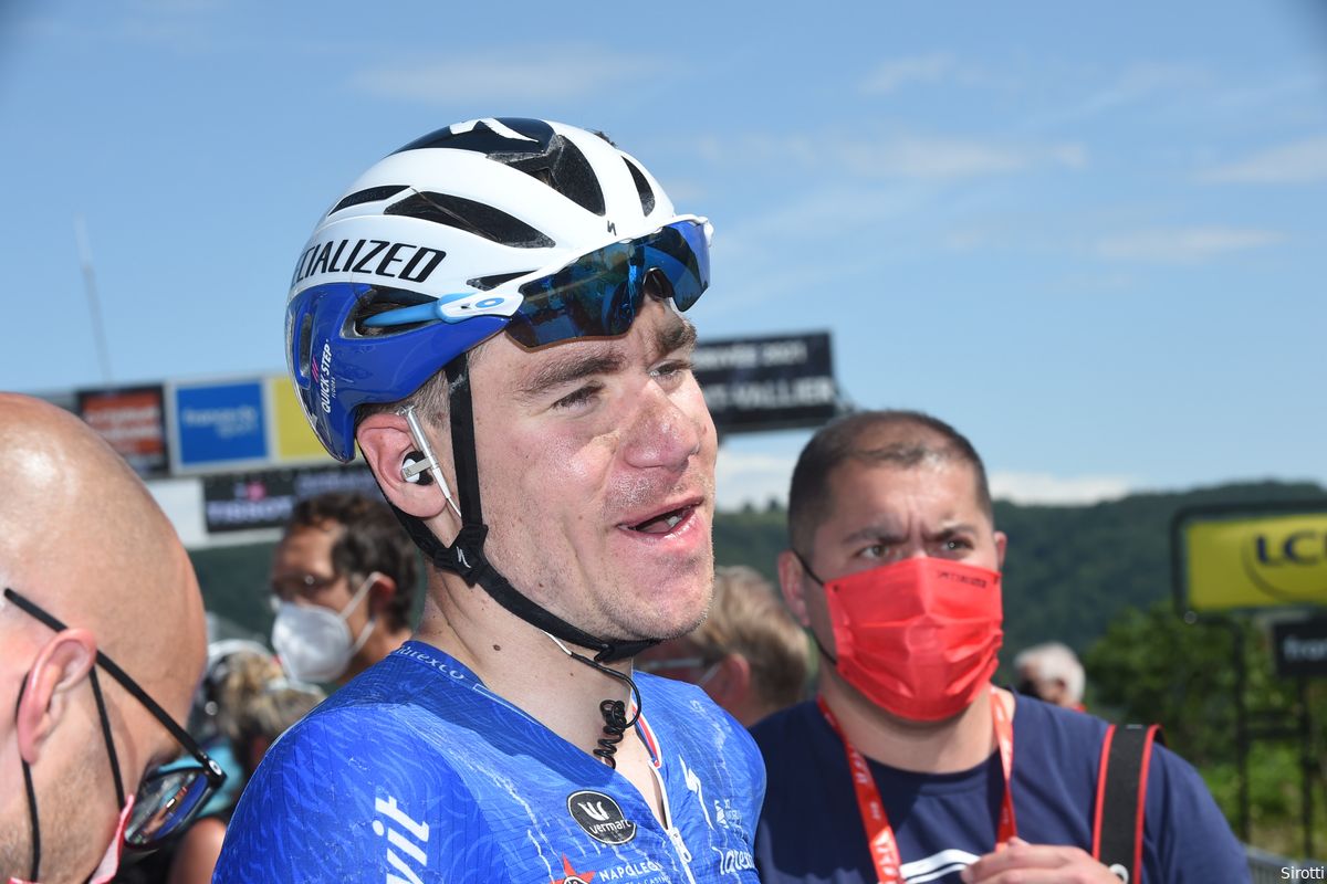 Jakobsen dankbaar na Vuelta-zege: 'Deze is voor de dokters in Polen en mijn familie'