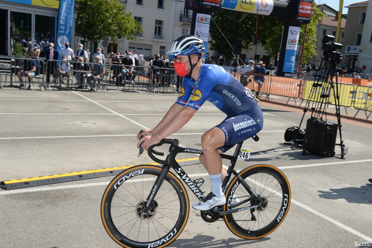 Jakobsen straalt richting Vuelta: 'Ik ben goed genoeg, dat had een jaar geleden niemand gedacht'
