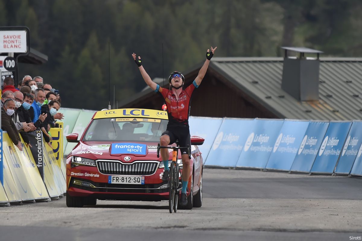Complete verrassing in Dauphiné: Padun lost Kuss en wint in La Plagne, Porte pakt geel