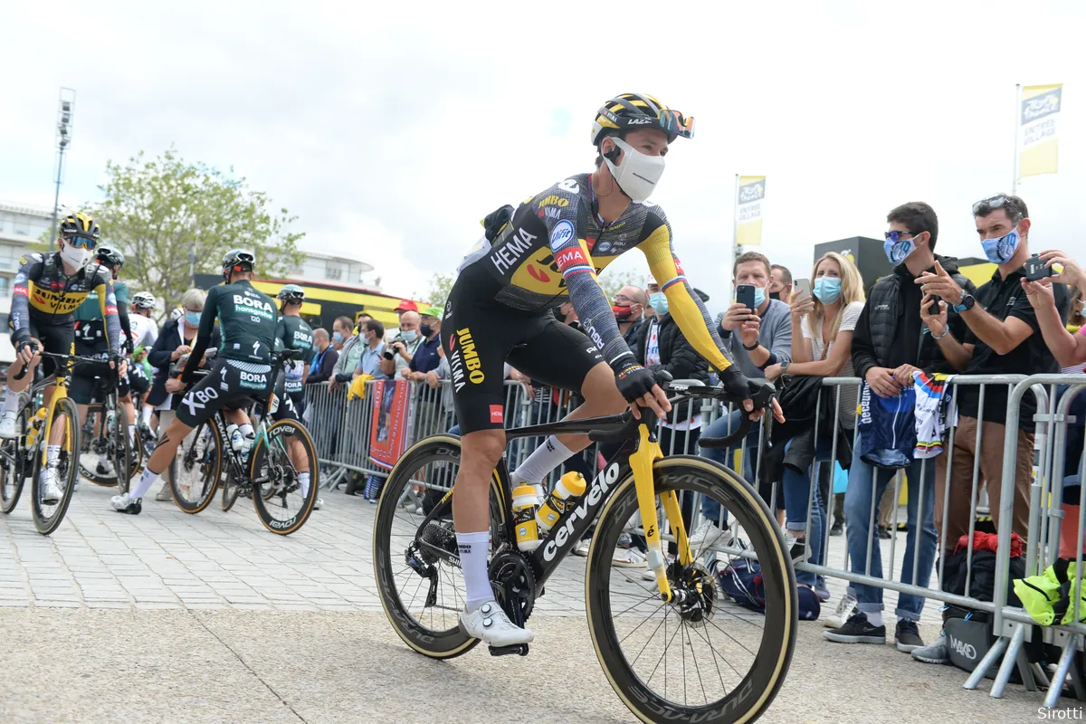 Deze klassementsrenners verloren tijd in chaotische derde Tourrit