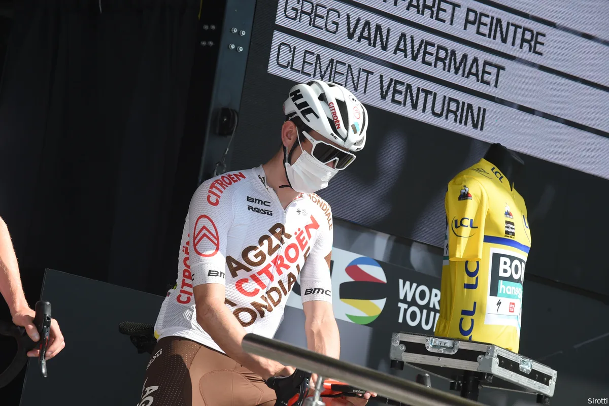 O'Connor stunt met vierde plek in de Tour: 'Dacht op eerste dag dat ik schouder gebroken had'