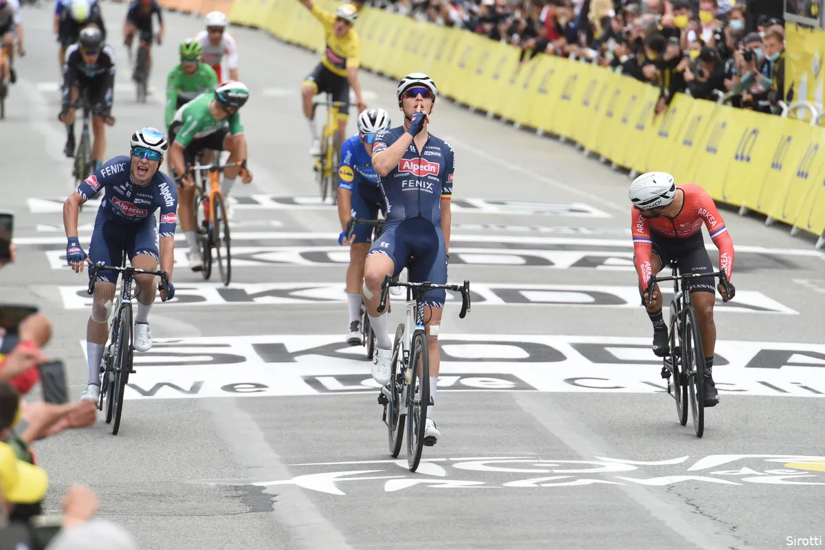 Merlier verslaat Pedersen met machtige sprint in vierde rit Benelux Tour