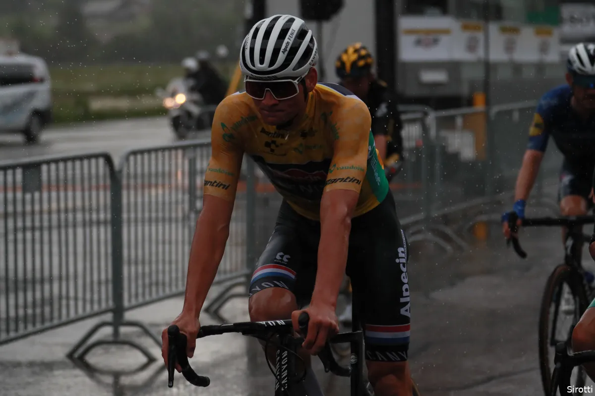 Alpecin-Fenix hoopt op Van der Poel: 'Eerste Touretappes zijn extreem belangrijk'