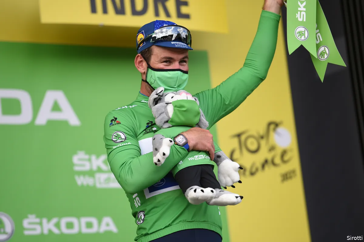 Cavendish relativeert gebroken ribben en klaplong: 'Een kleine terugslag, ik overleef het wel'