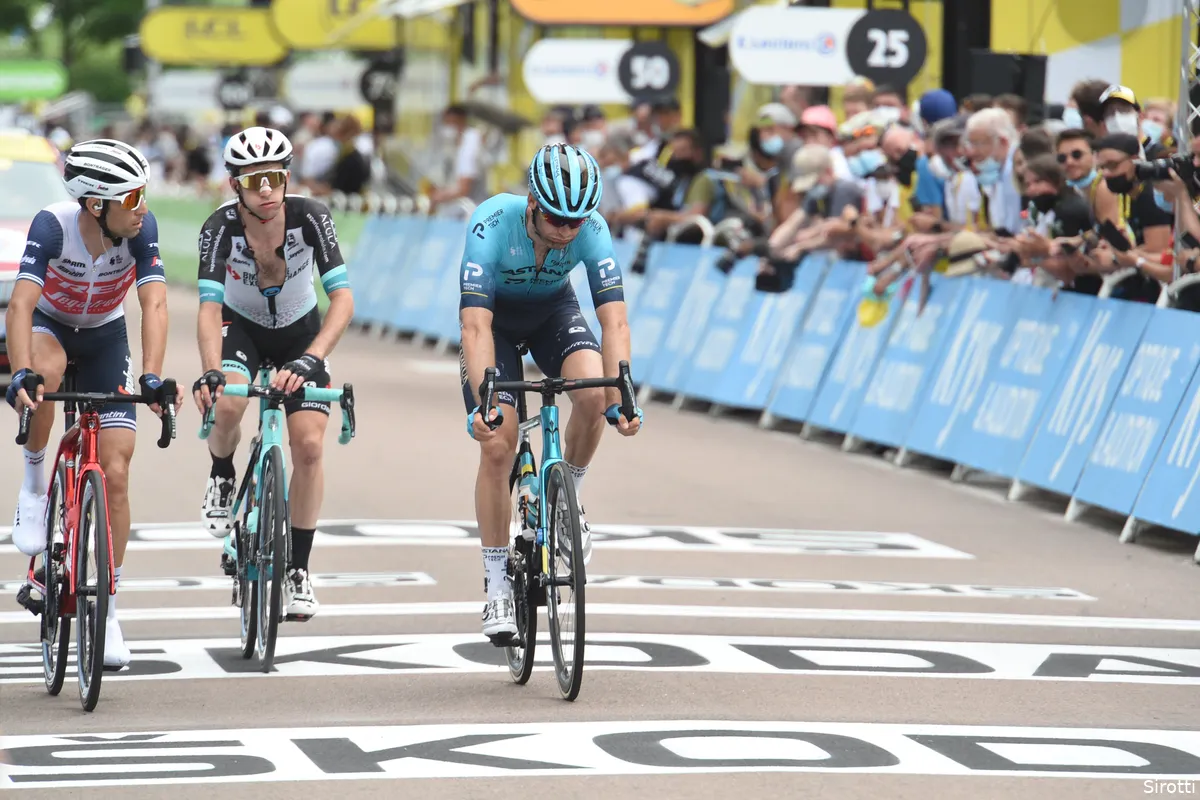 Stuyven baalt van gewicht, Nibali spreekt van 'bizarre' rit, Yates wilde helemaal niet