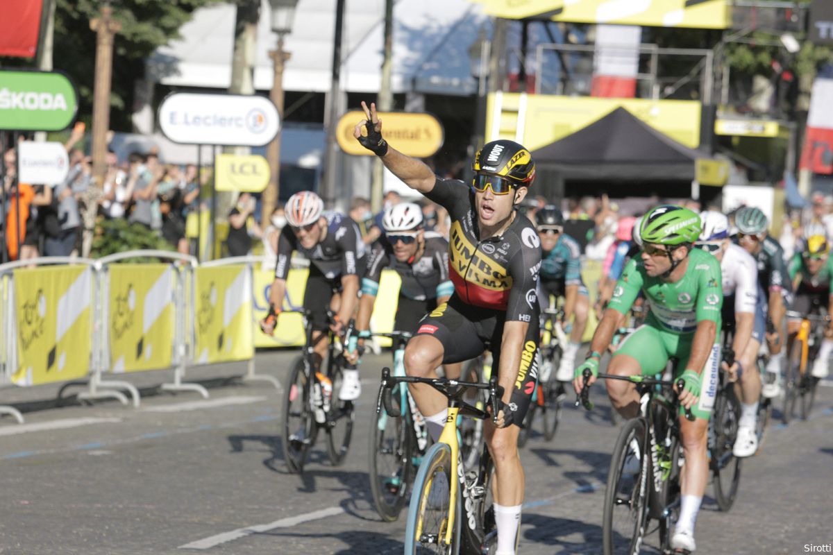 Wout van Aert verrast Cavendish op Champs-Élysées, Pogacar viert eindzege Tour de France
