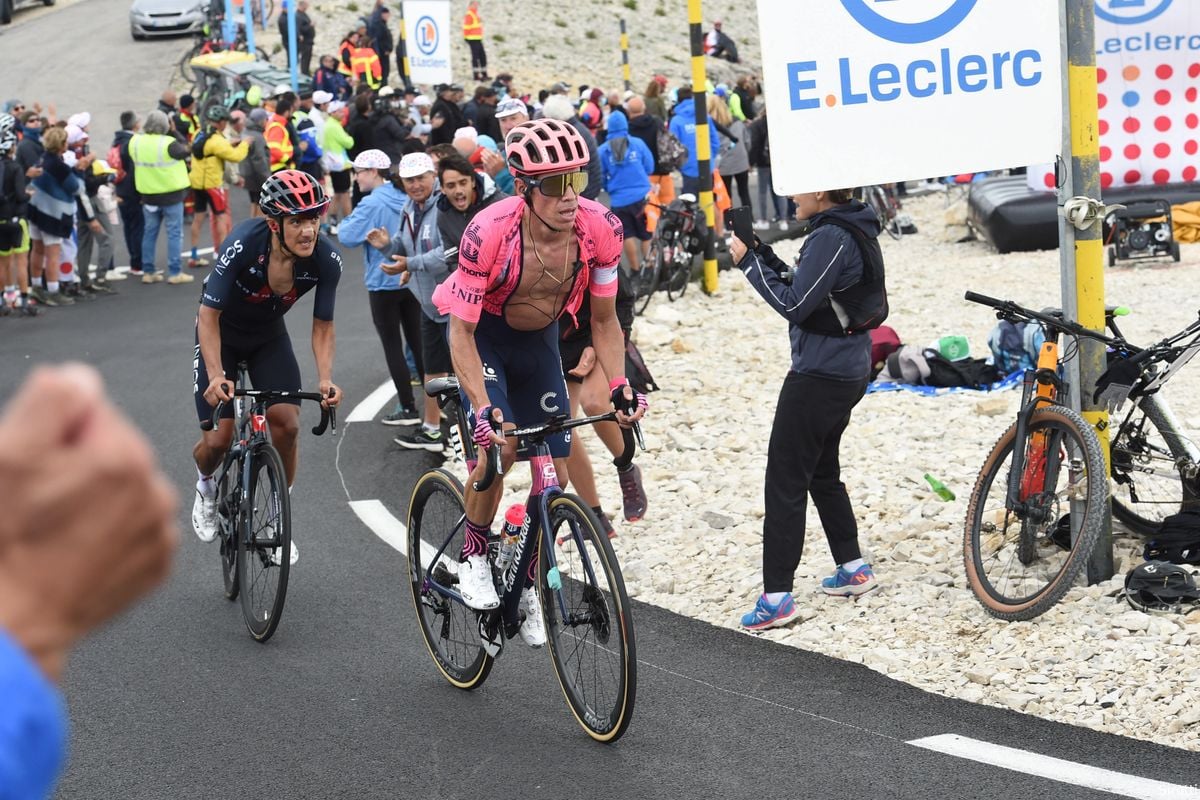 Urán 'miste kracht' in sleutelrit Tour de France: 'Maar ik zal blijven vechten'