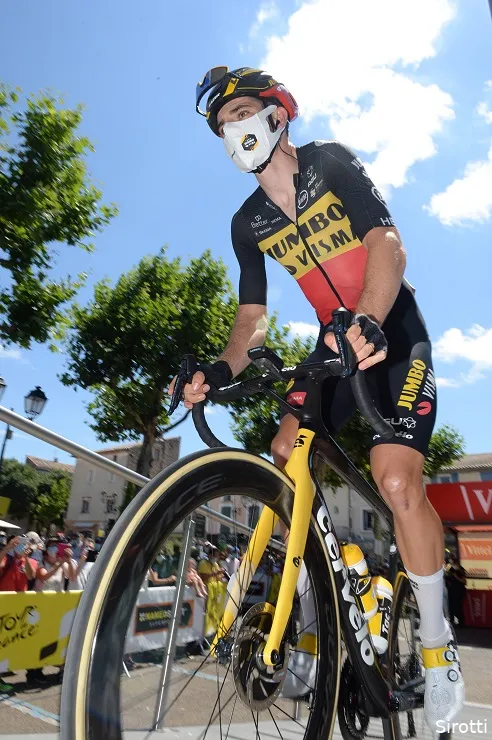 Van Aert kon rustige dag vol aandacht goed gebruiken: 'Ik was populair deze rit'