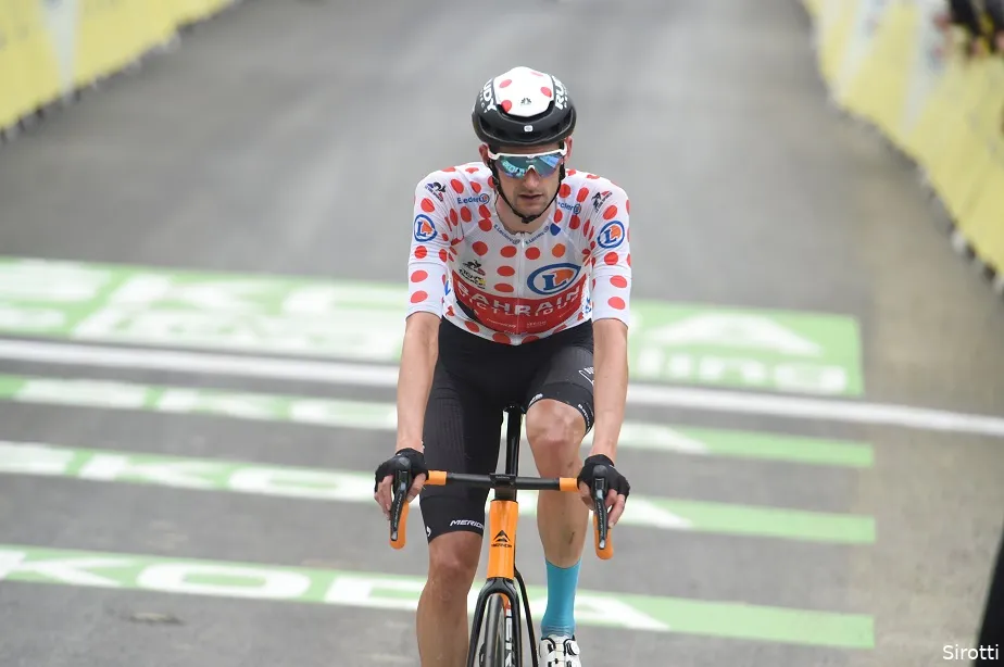 Poels verliest bollentrui op slotklim aan Pogacar: 'Heel mooie bonus'