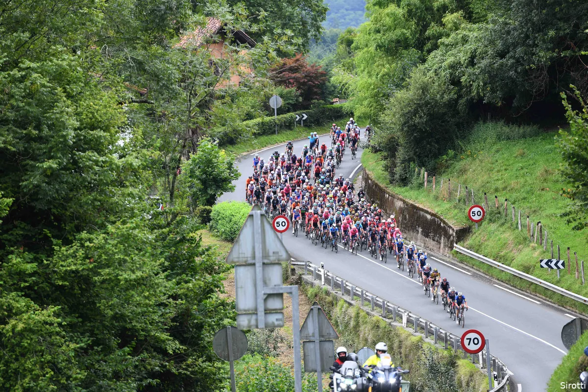 Verrassende Riou klopt Madouas en Godon in Franse Classic Loire Atlantique