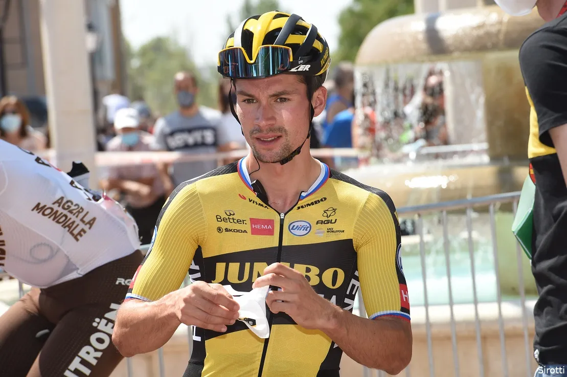 Roglic straalt na show op Lagos de Covadonga: 'Dit was koersen, ik had er veel plezier in!'