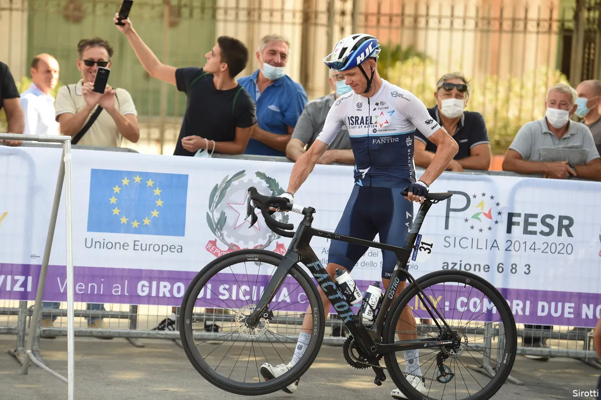 Update I | Froome boekt progressie met knie en kan weer langer op de fiets zitten