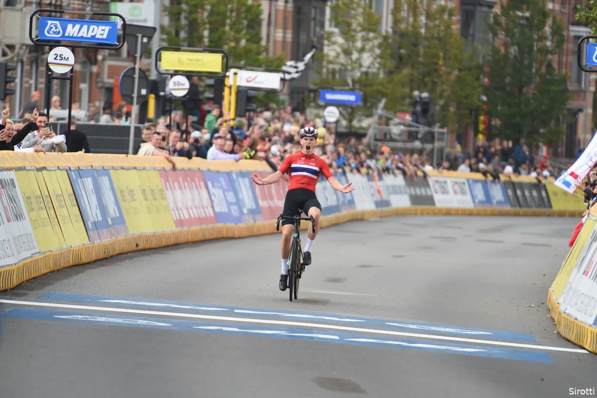 Hagenes soleert naar wereldtitel bij de junioren, topfavoriet Uijtdebroeks beleeft baaldag