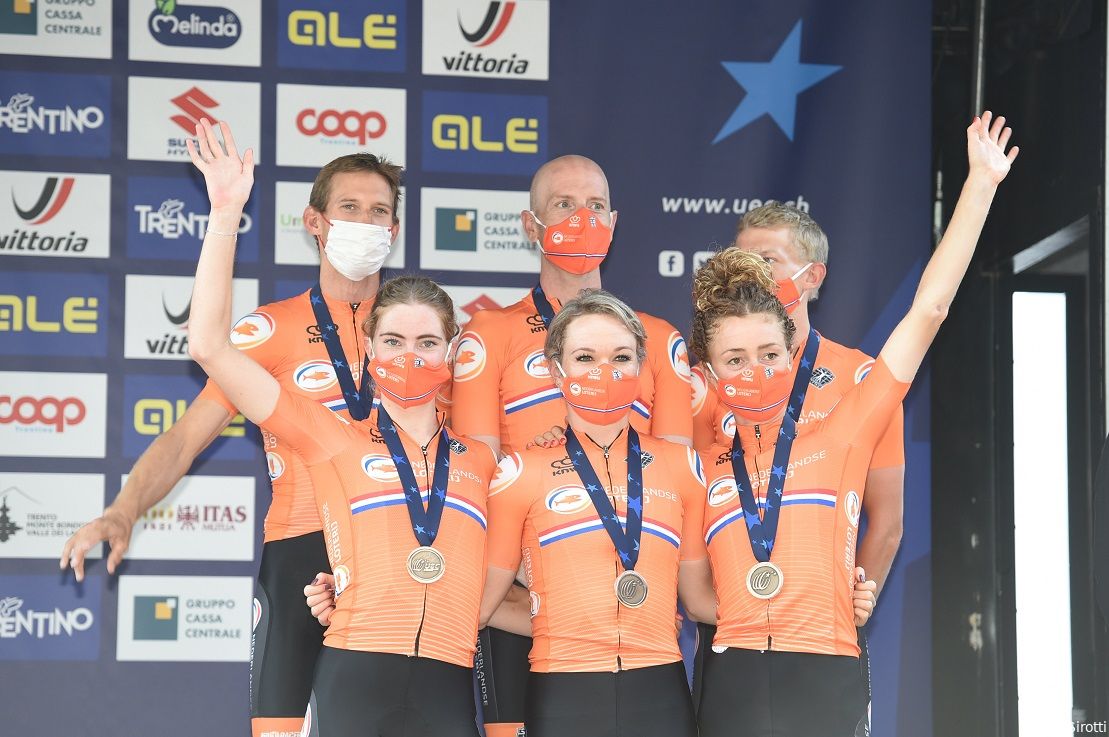 Nederland behaalt brons op EK Mixed Relay: 'We hebben het beste uit onszelf gehaald'