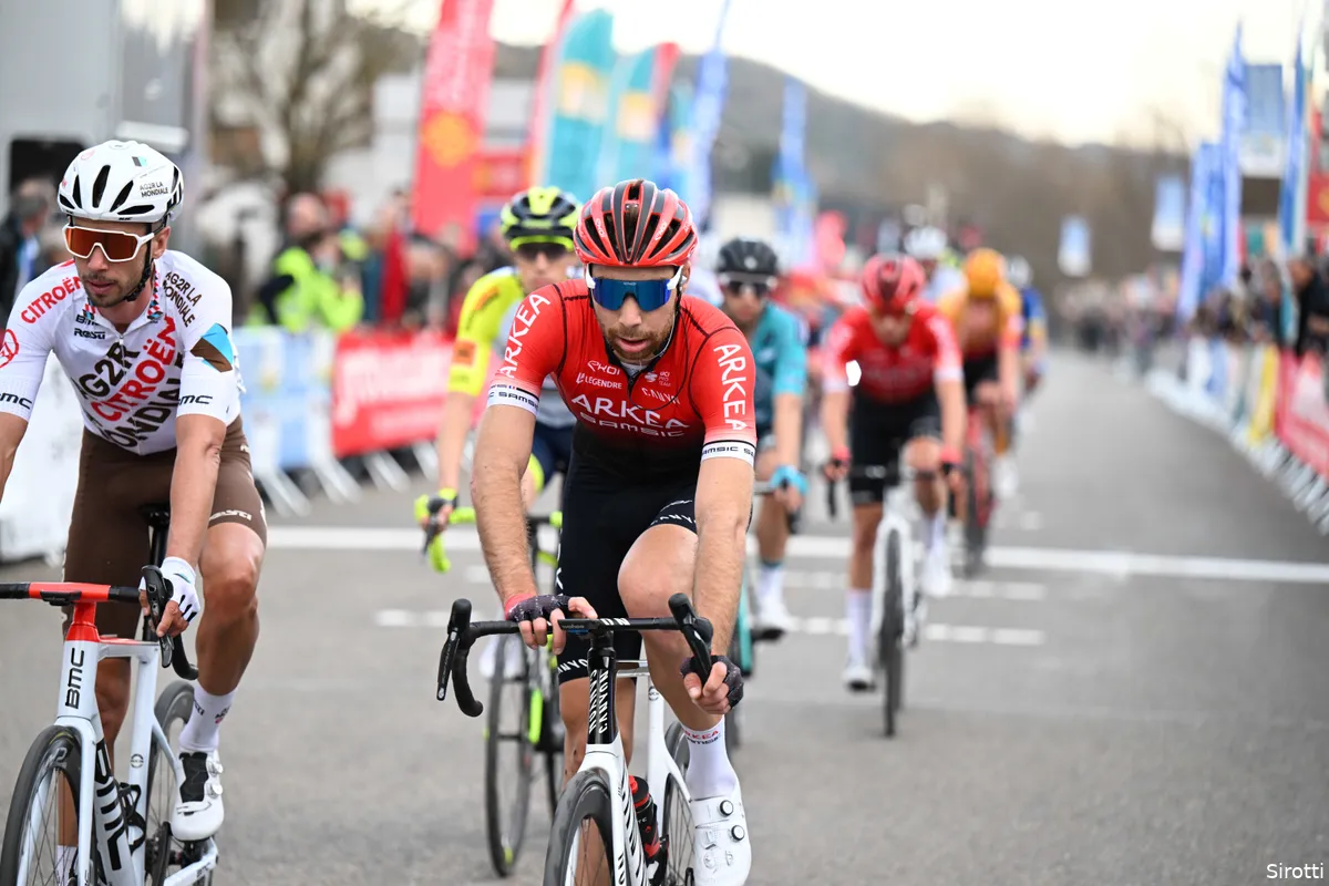 Eerste positieve coronatest in Giro: Clément Russo gaat niet van start in zesde etappe