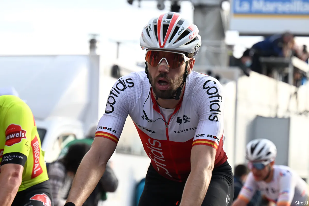 Jesús Herrada klopt ploegmaat Lafay op lastige slotklim in Classic Grand Besançon Doubs