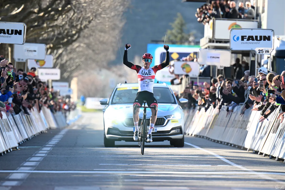 McNulty geeft Roglic en Alaphilippe geen kans met knappe solo in Ardèche Classic