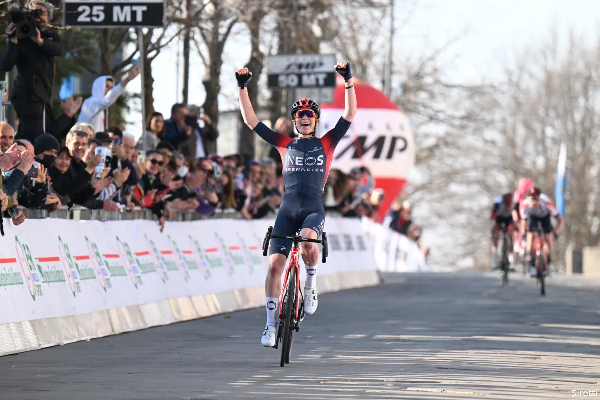 Ben Tulett bevestigt INEOS-dominantie met volgende ritzege in Coppi e Bartali