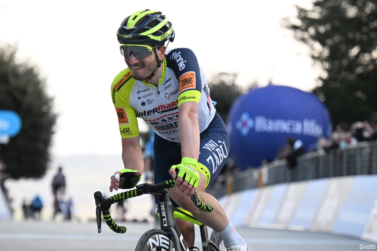 Belgisch talent Bonneu stunt met zege in bergetappe Sazka Tour, Rota blijft leider