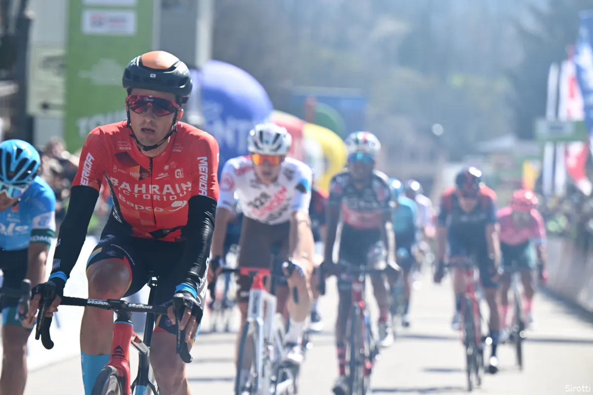 Favorieten etappe 3 Tour of the Alps 2022 | Technische afdaling met slecht wegdek geknipt voor Bilbao
