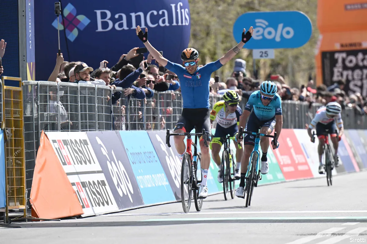Italiaanse veteranen Caruso en Nibali vechten het uit op Sicilië; Caruso klopt oud-ploeggenoot