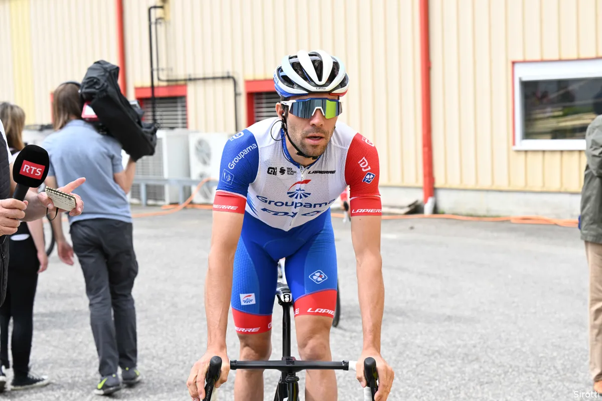 Thibaut Pinot fileert parcours in Romandië: 'Frustrerend, maar moeten er mee dealen'