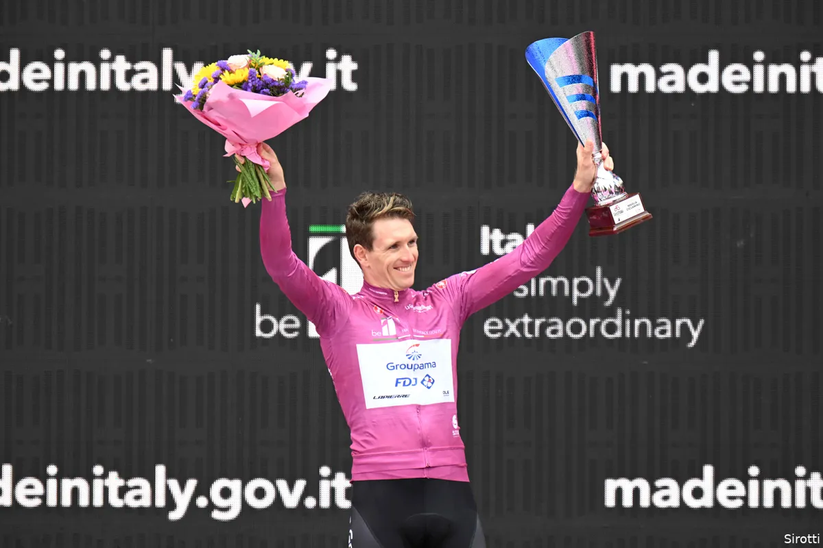 Démare en Giro blijken gouden combinatie: 'Ik dacht minder na, we reden op instinct'