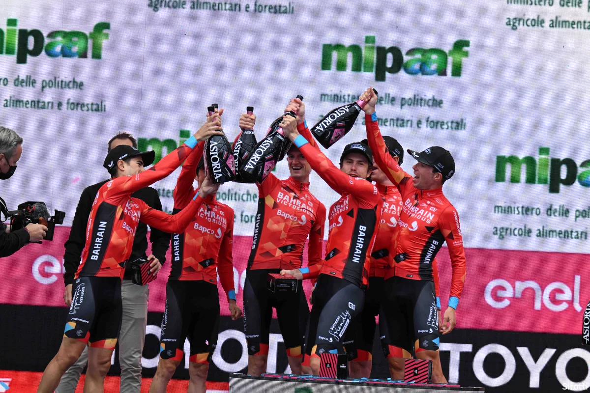 Bahrain Victorious: Ploeg doet in de breedte een jasje uit, maar kan met jonge garde knallen in 2023