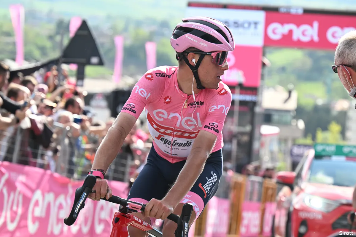 Juan Pedro López verdedigt roze nog een dag met verve: 'Als Kämna aanviel, moest ik mee'