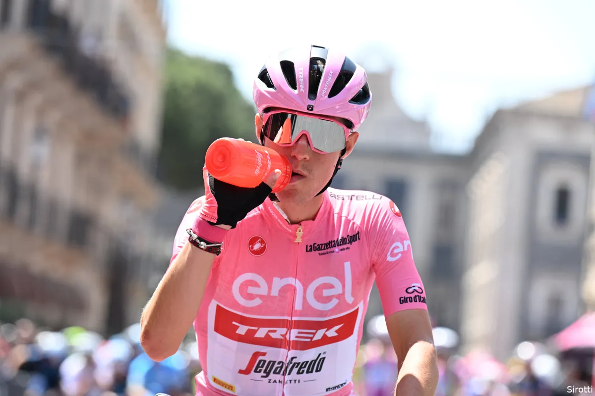 Wie is roze truidrager Juan Pedro López? 'Ik ken niemand die zoveel vrienden heeft als Juanpe'