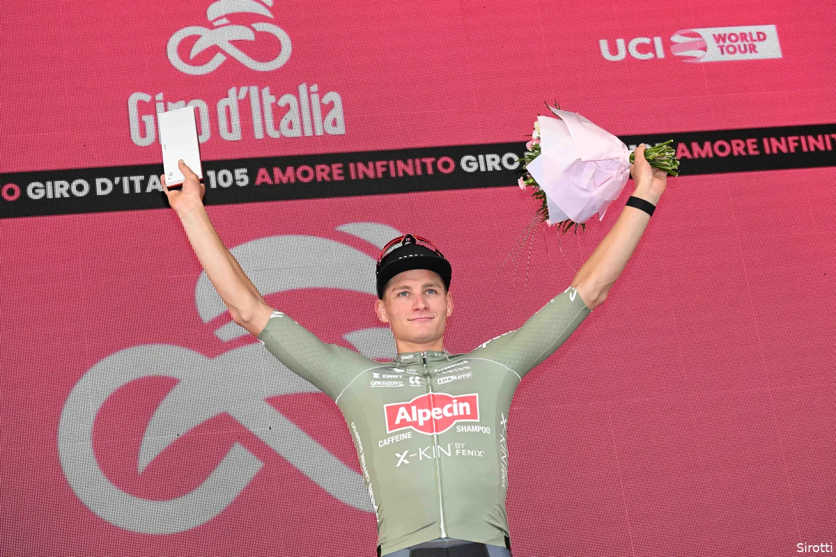 Van der Poel pakt roze trui na zinderende sprint bergop: 'Het deed écht pijn'