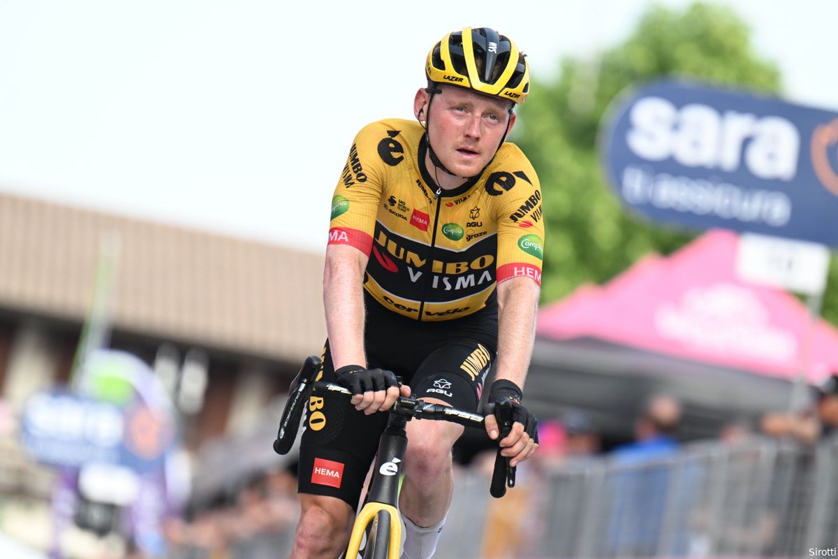 Sam Oomen (Jumbo-Visma) met lichte twijfels aan de start van Vuelta: 'Niet geheel pijnvrij'