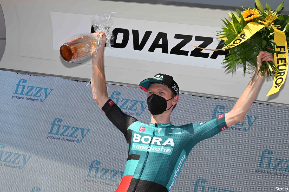 Covid-19 haalt ongenadig hard uit in Zwitserland, ook besmetting in Slovenië-ploeg Pogacar