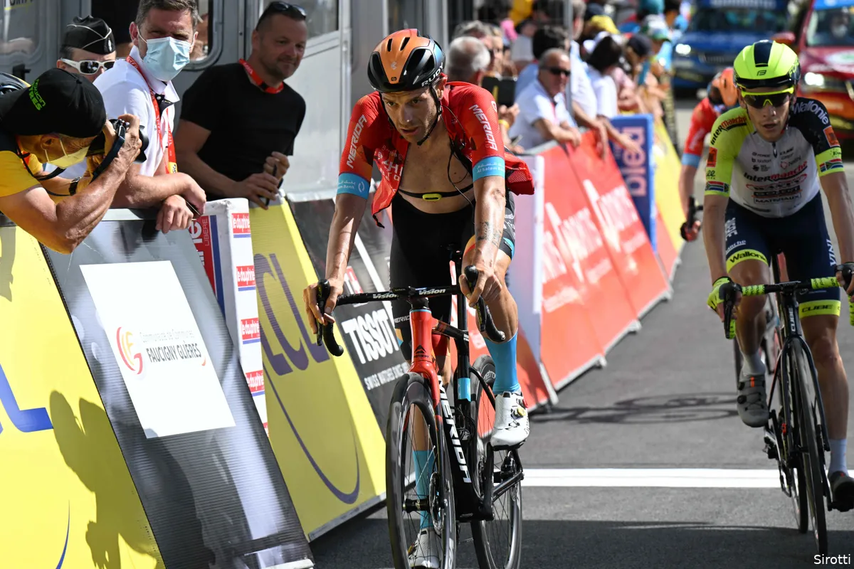 Caruso verliest bijna veertig seconden: 'De Tour is voor mij niet goed begonnen'